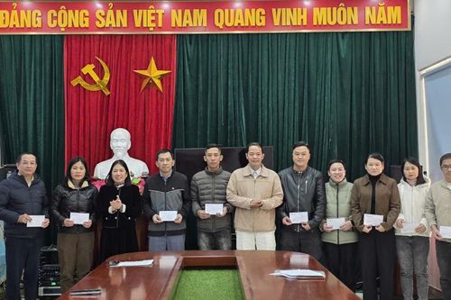 Hội Nhà báo tỉnh hỗ trợ hội viên có hoàn cảnh khó khăn, bị thiên tai bão lũ