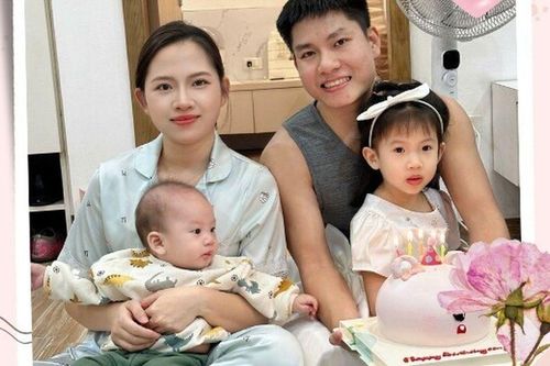 Mẹ Hà Nội hút triệu view với loạt clip 'biến hình' cùng chiếc bụng rạn: 'Mong chị em luôn tích cực và yêu bản thân'