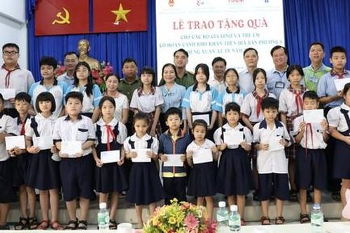 TPHCM hoàn thành sớm mục tiêu giảm nghèo bền vững