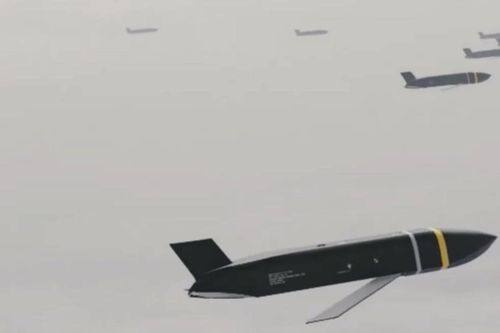 Ukraine nói phóng tên lửa Storm Shadow đánh trúng nhà máy lọc dầu của Nga