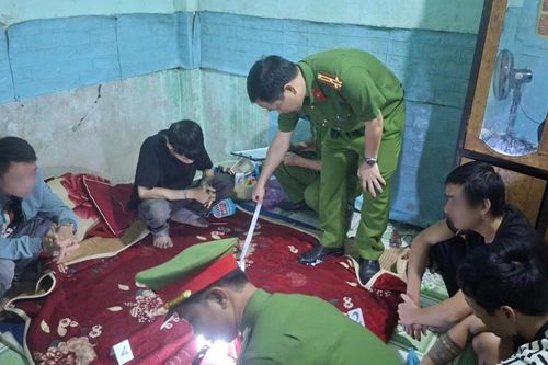 Đà Nẵng: Tạm giữ 5 đối tượng tổ chức sử dụng trái phép chất ma túy