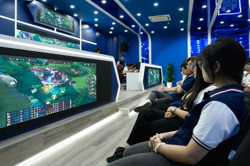Bên trong đấu trường eSports của trường đại học ở TP.HCM