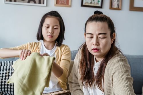 6 dấu hiệu của cha mẹ ích kỷ