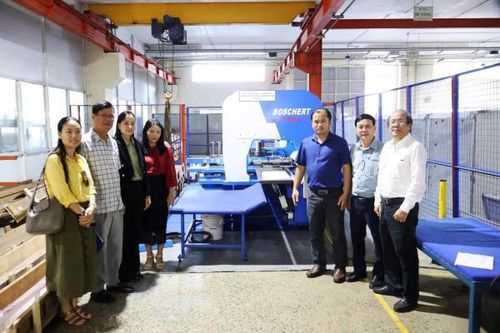 Khuyến công trợ lực doanh nghiệp nhỏ và siêu nhỏ
