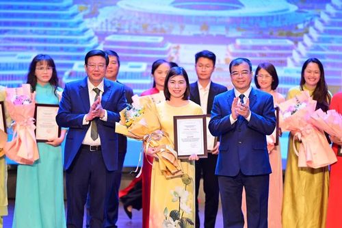 Trao giải báo chí viết về thành phố Hải Phòng