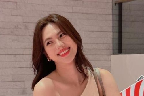 Sao Việt: Hoa hậu Mai Phương Thúy đẹp lạ, Phương Anh Đào tươi tắn dạo phố