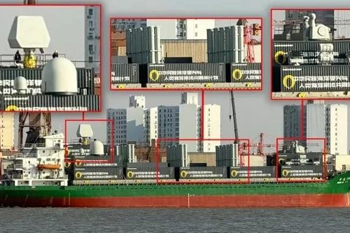 Hàng chục ống phóng tên lửa xuất hiện trên tàu thương mại của Trung Quốc