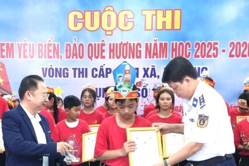 Lan tỏa tình yêu biển đảo trong thế hệ trẻ qua sân chơi 'Em yêu biển, đảo quê hương'