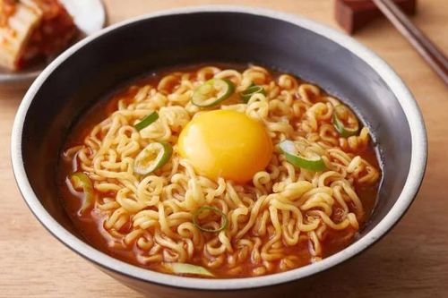 5 không khi dùng mì ăn liền để tránh đường huyết tăng vọt