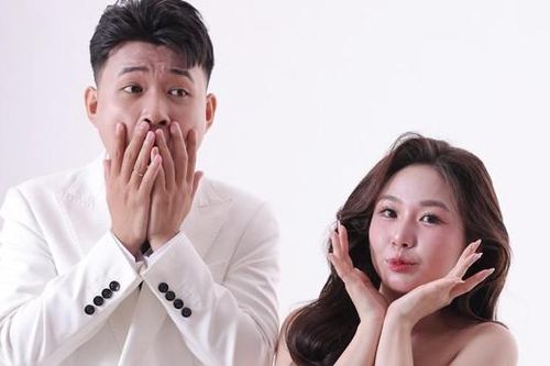 Mời người lạ đến đám cưới, chú rể Hà Nội 'giật mình' khi có 1.000 người đăng ký