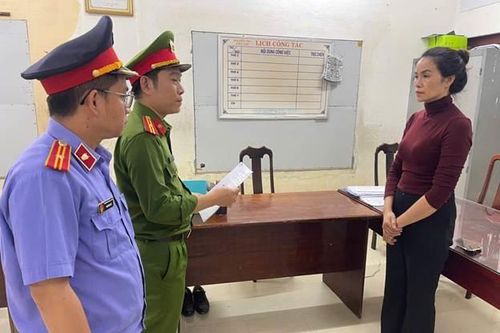 Phê chuẩn khởi tố người phụ nữ trộm 19 chỉ vàng của cô ruột