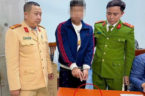 Cảnh sát giao thông phối hợp Công an phường khống chế đối tượng tàng trữ ma túy
