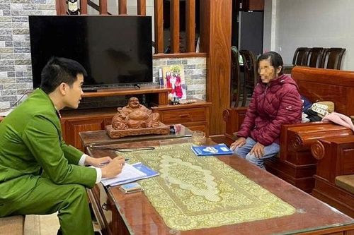 Suýt mất 60 triệu đồng vì cuộc gọi lạ, người phụ nữ được Công an phường Vinh Hưng ngăn chặn kịp thời