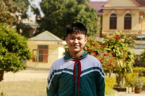 Nam sinh xã miền núi Quỳ Châu đoạt 'cú đúp' thủ khoa tại Kỳ thi học sinh giỏi tỉnh lớp 9
