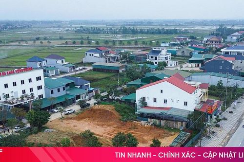 Quá thời hạn di dời, bãi tập kết đất vẫn 'án ngữ' trong khu dân cư