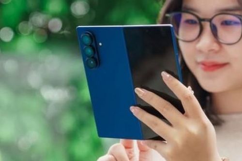 So sánh nhanh 2 cực phẩm Galaxy Z Tri Fold và Galaxy Z Fold 7