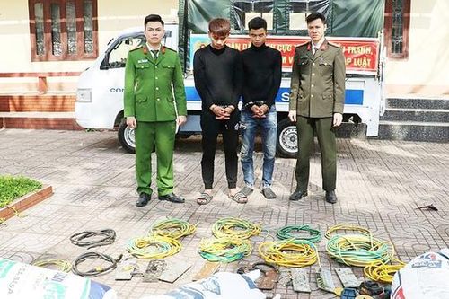Bắt 2 đối tượng chuyên trộm dây cáp chống sét bán lấy tiền tiêu xài