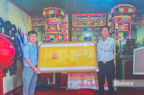 Tháo gỡ điểm nghẽn, số hóa để bảo tồn, phát huy di sản Hán Nôm