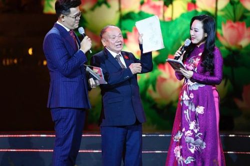 Kỹ sư 90 tuổi Vũ Hữu Lê nhận danh hiệu Anh hùng Lao động thời kỳ đổi mới