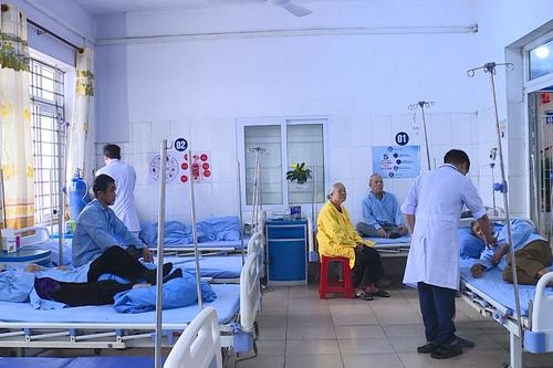Các bệnh viện sẵn sàng bảo đảm cấp cứu, điều trị cho người dân dịp nghỉ Tết Dương lịch
