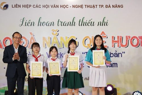 34 tác phẩm xuất sắc nhận giải cuộc thi vẽ tranh thiếu nhi 'Tự hào Đà Nẵng quê hương'
