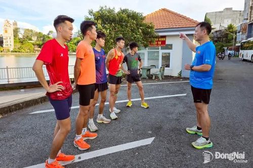 Những chân chạy hướng về đỉnh cao Bà Rá