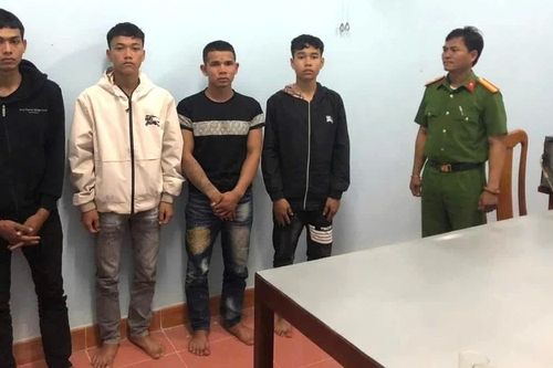Tạm giữ 4 đối tượng hiếp dâm thiếu nữ sau cuộc nhậu