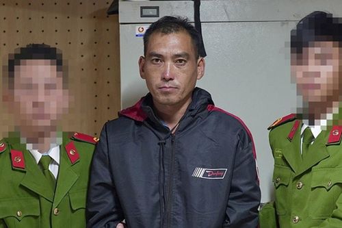 Bắt đối tượng vận chuyển 6 bánh heroin và súng tại Sơn La