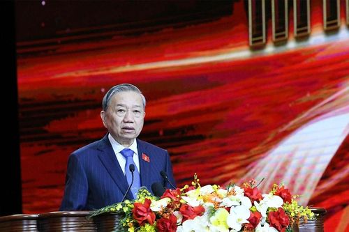 Phong trào thi đua yêu nước sẽ mở ra một giai đoạn mới: Mạnh mẽ hơn, thực chất hơn, sáng tạo hơn, góp phần đưa đất nước phát triển nhanh và bền vững, để nhân dân ngày càng ấm no, hạnh phúc