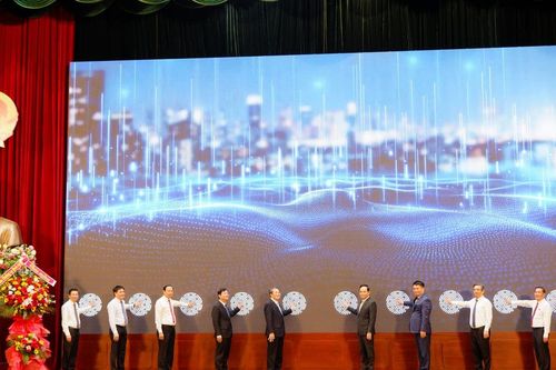 Ra mắt ứng dụng 'HĐND số TP. Hồ Chí Minh' và Cổng thông tin điện tử HĐND TP. Hồ Chí Minh