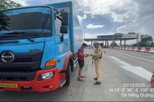 Khẩn trương tháo gỡ điểm nghẽn hạ tầng trên cao tốc Đà Nẵng - Quảng Ngãi