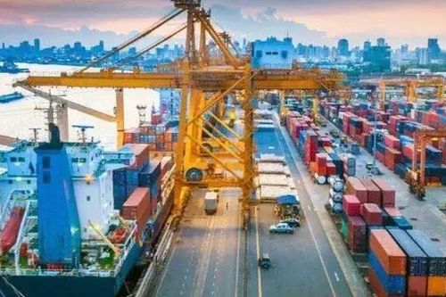 Lần đầu xuất, nhập khẩu Việt Nam vượt mốc 900 tỷ USD