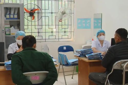 Quản lý, điều trị HIV tiến tới giảm người mắc mới