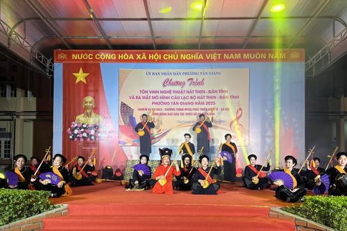 Ra mắt mô hình Câu lạc bộ hát Then, đàn tính phường Tân Giang