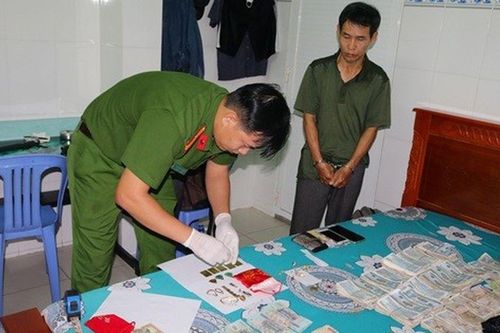 Đỗ Đình Mai bị tạm giữ hình sự