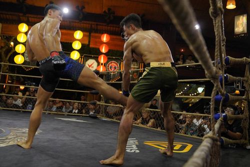 Học trò tái hiện tuyệt kỹ Nguyễn Trần Duy Nhất, đá gục đối thủ sau 8 giây