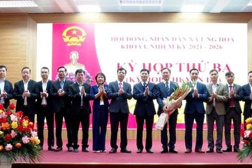 Đồng chí Đàm Văn Huân giữ chức Bí thư Đảng ủy xã, Chủ tịch HĐND xã Ứng Hòa