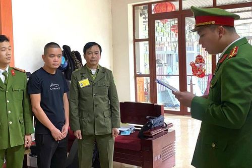 Đổ trái phép hơn 360 tấn chất thải xây dựng ra môi trường, một đối tượng ở Lào Cai bị bắt