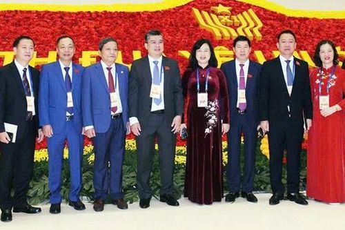 Bộ trưởng Đào Hồng Lan cùng 29 đại biểu đoàn Bộ Y tế dự Đại hội Thi đua yêu nước toàn quốc lần thứ XI