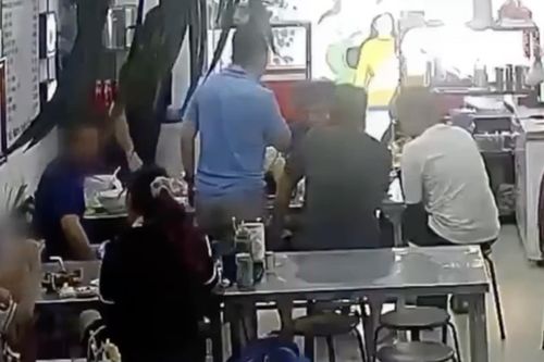 Quán ăn ở TP.HCM thông tin về nhóm 7 khách đi ôtô, 'quên' trả tiền phở