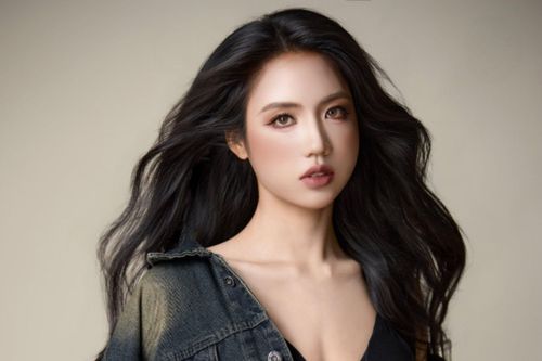 Tuổi 25 của 'hot girl bóng đá' Trần Thị Duyên