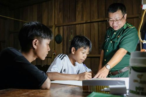 Hiểu tiếng dân, vững nhiệm vụ nơi biên giới