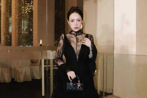Con gái đại gia Minh Nhựa khoe giao diện 'mẹ 4 con' xinh hết mức