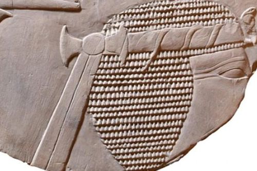 Nữ Pharaoh Hatshepsut xuất hiện trên phù điêu gây sốt giới khảo cổ