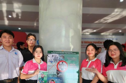 Sinh viên TPHCM sáng tạo thông điệp, vạch trần bẫy lừa mua bán người
