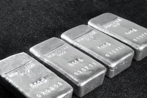 Bạc có năm tăng mạnh nhất kể từ năm 1979 nhờ chiến dịch siết chặt của Trung Quốc
