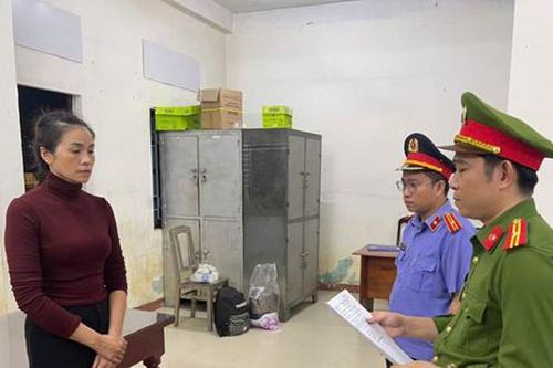 Cháu ruột 'thổi bay' 19 chỉ vàng của cô bằng kịch bản đưa đi ăn sáng