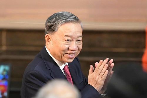 Ở đâu trên đất nước mình cũng là vùng trời quê hương