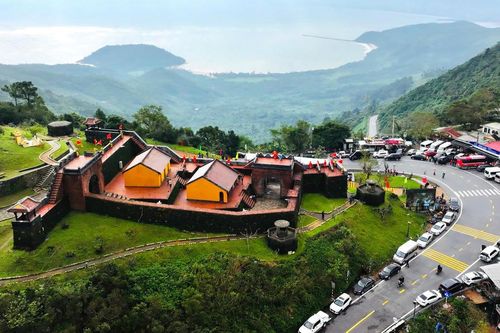 TP Huế lấy ý kiến người dân về phí tham quan di tích Hải Vân Quan