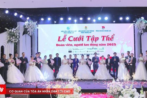 Ấm áp lễ cưới tập thể của 11 cặp đôi công nhân ở Nghệ An